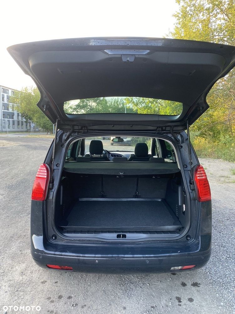 Peugeot 5008 1.6 THP Premium - 4