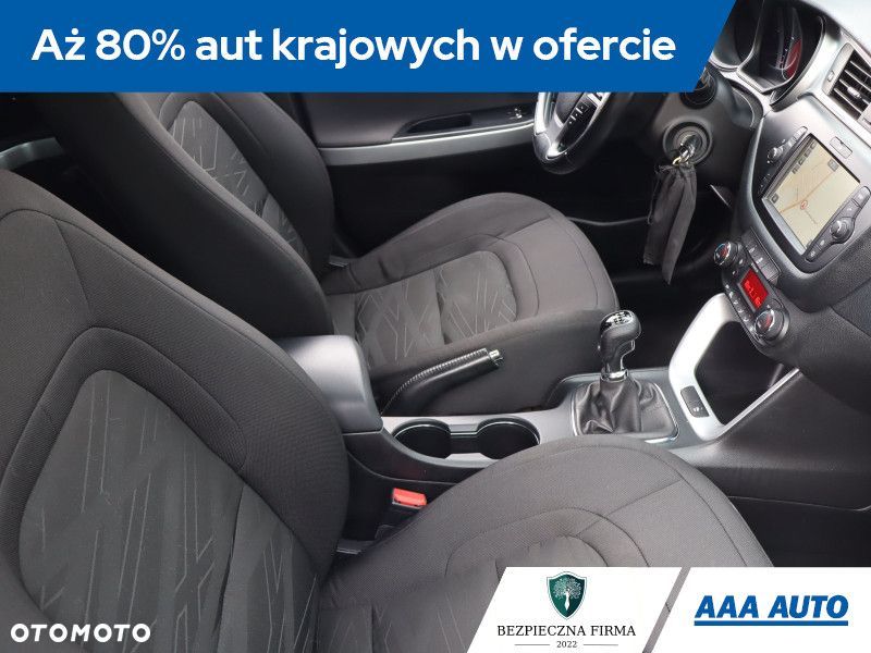 Kia Ceed - 11