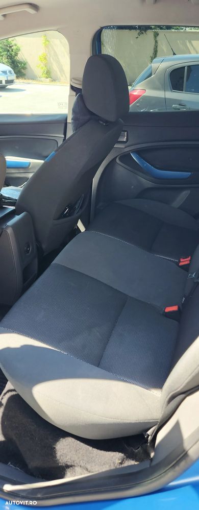 Ford Kuga 2.0 TDCi 4WD Trend - 6
