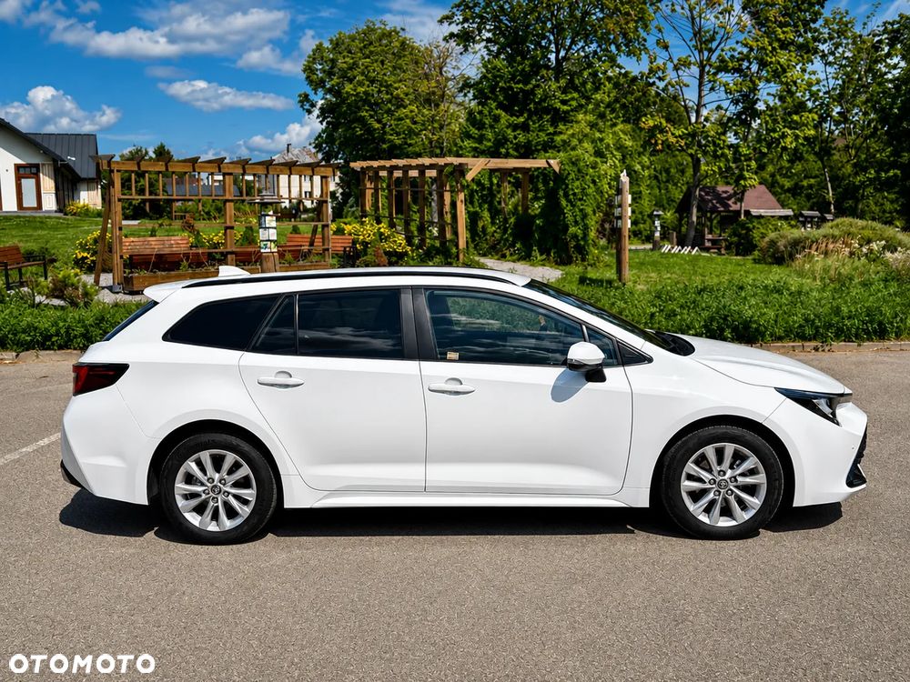 Toyota Corolla 1.8 Hybrid Comfort - 4