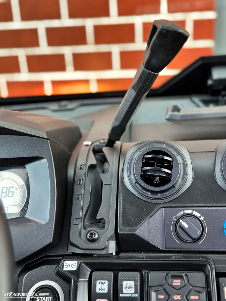 Can-Am Traxter PRO XU HD10 T ABS - 13