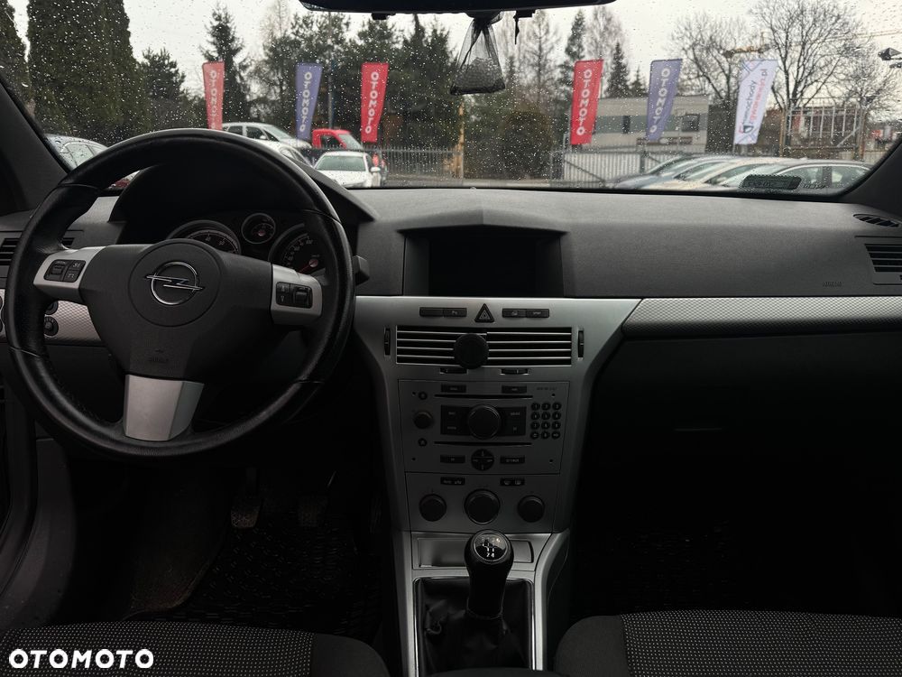 Opel Astra 1.6 Sport - 11