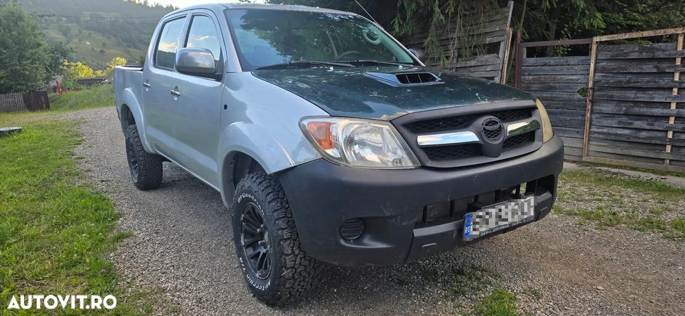 Toyota Hilux 4x4 Double Cab - 2