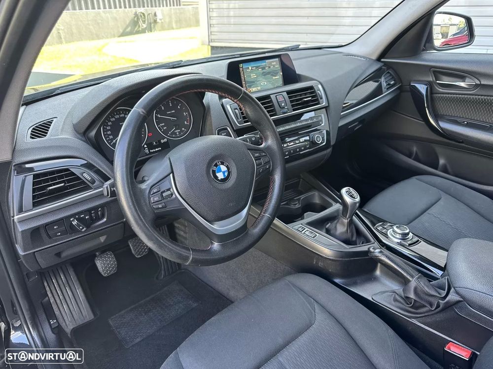 BMW 116 d Sport Line - 26