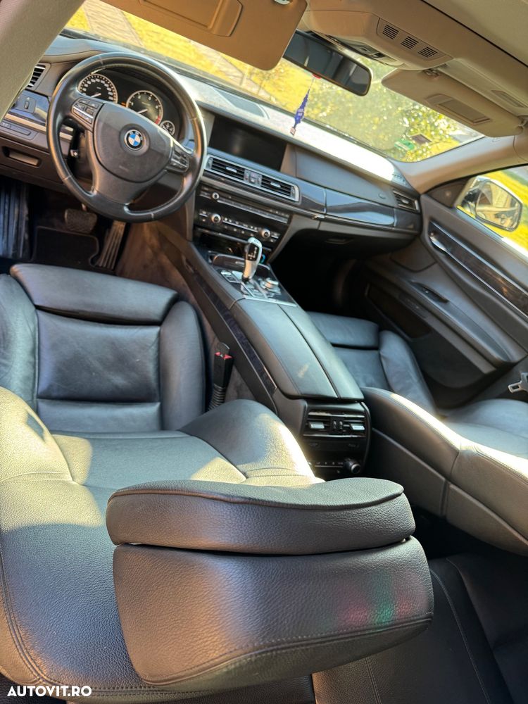 BMW Seria 7 730d - 9
