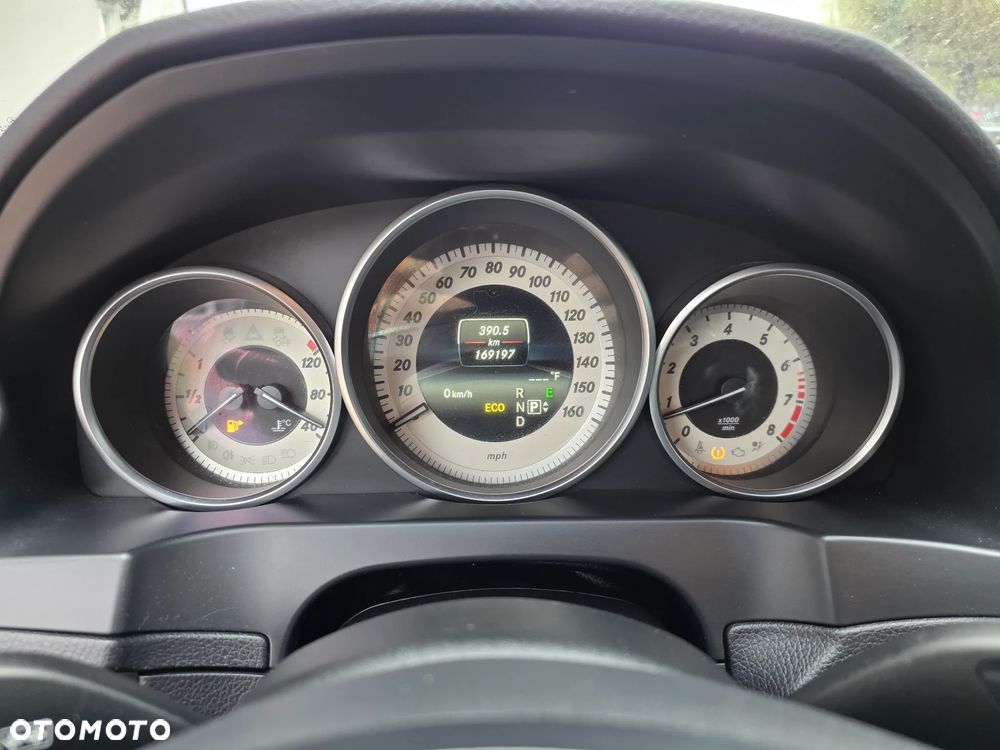 Mercedes-Benz Klasa E 350 7G-TRONIC - 22