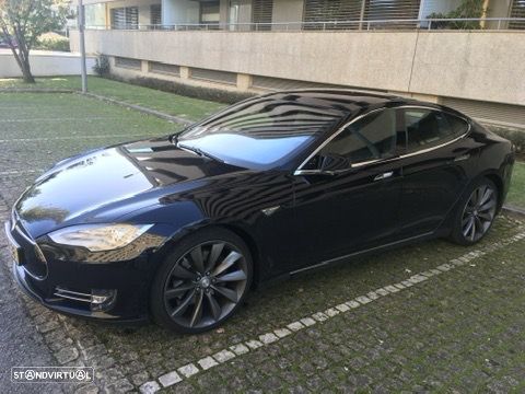 Tesla Model S Standard - 10