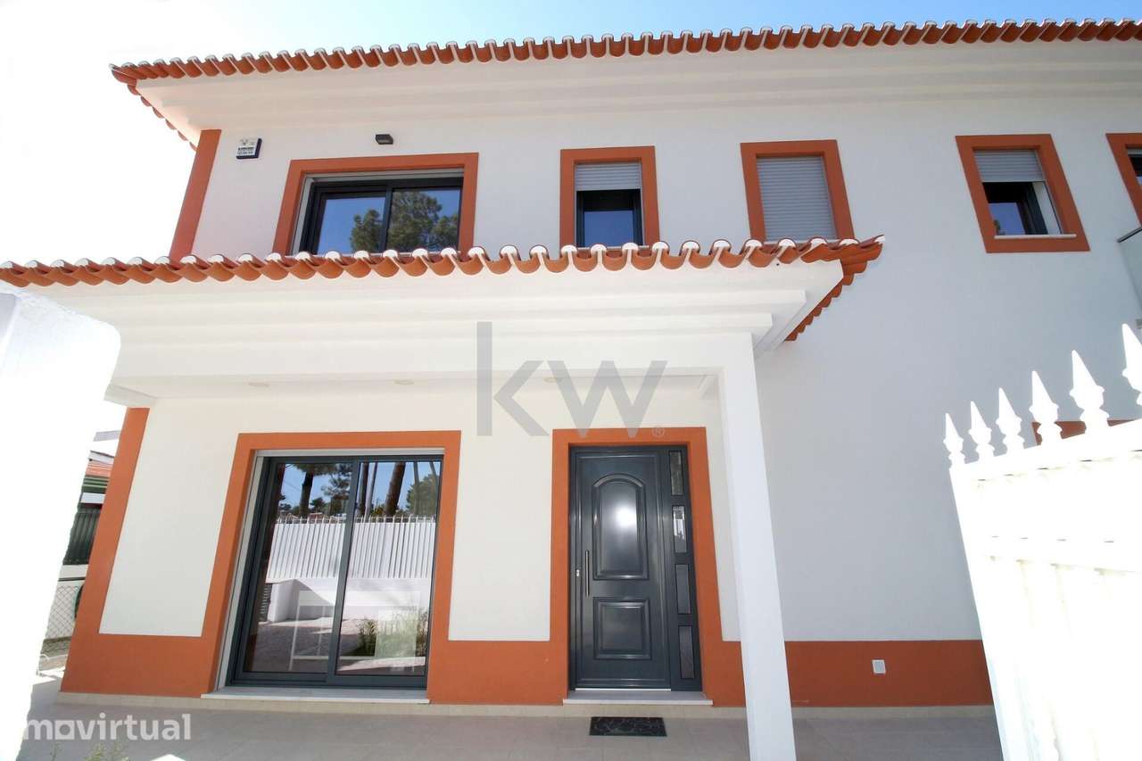 10% yield - Moradia independente T11 com piscina, campo de jogos, em l - Grande imagem: 5/60