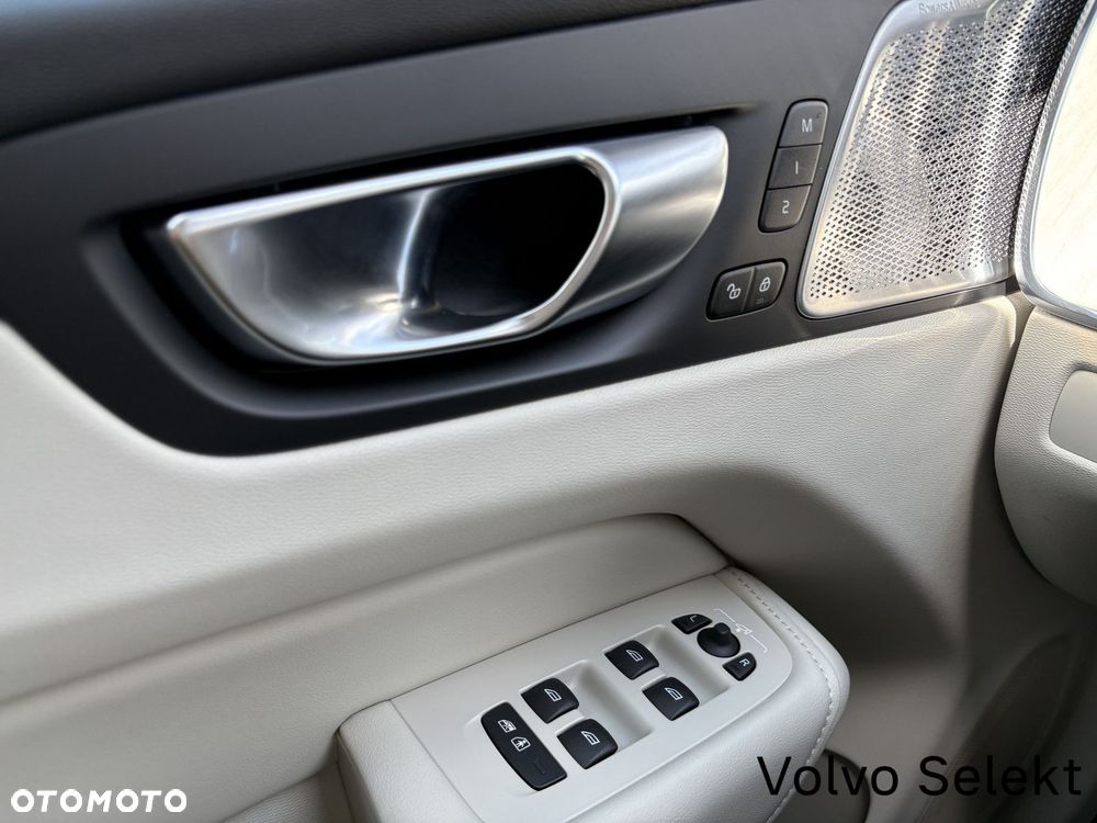 Volvo XC 60 - 20