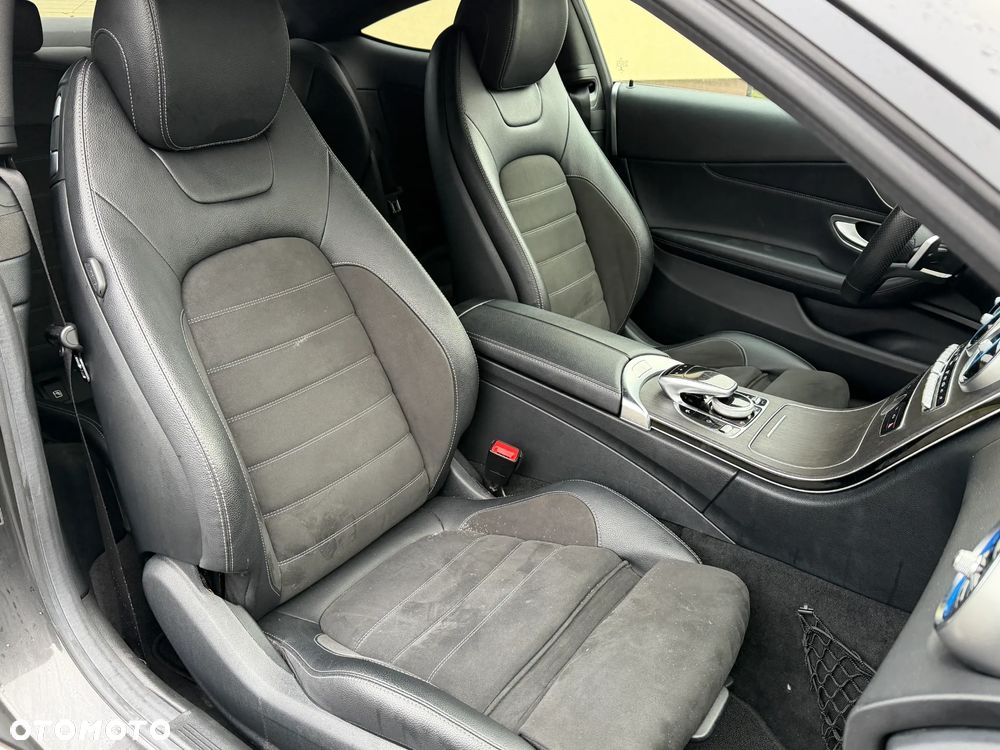 Mercedes-Benz Klasa C 200 9G-TRONIC AMG Line - 10