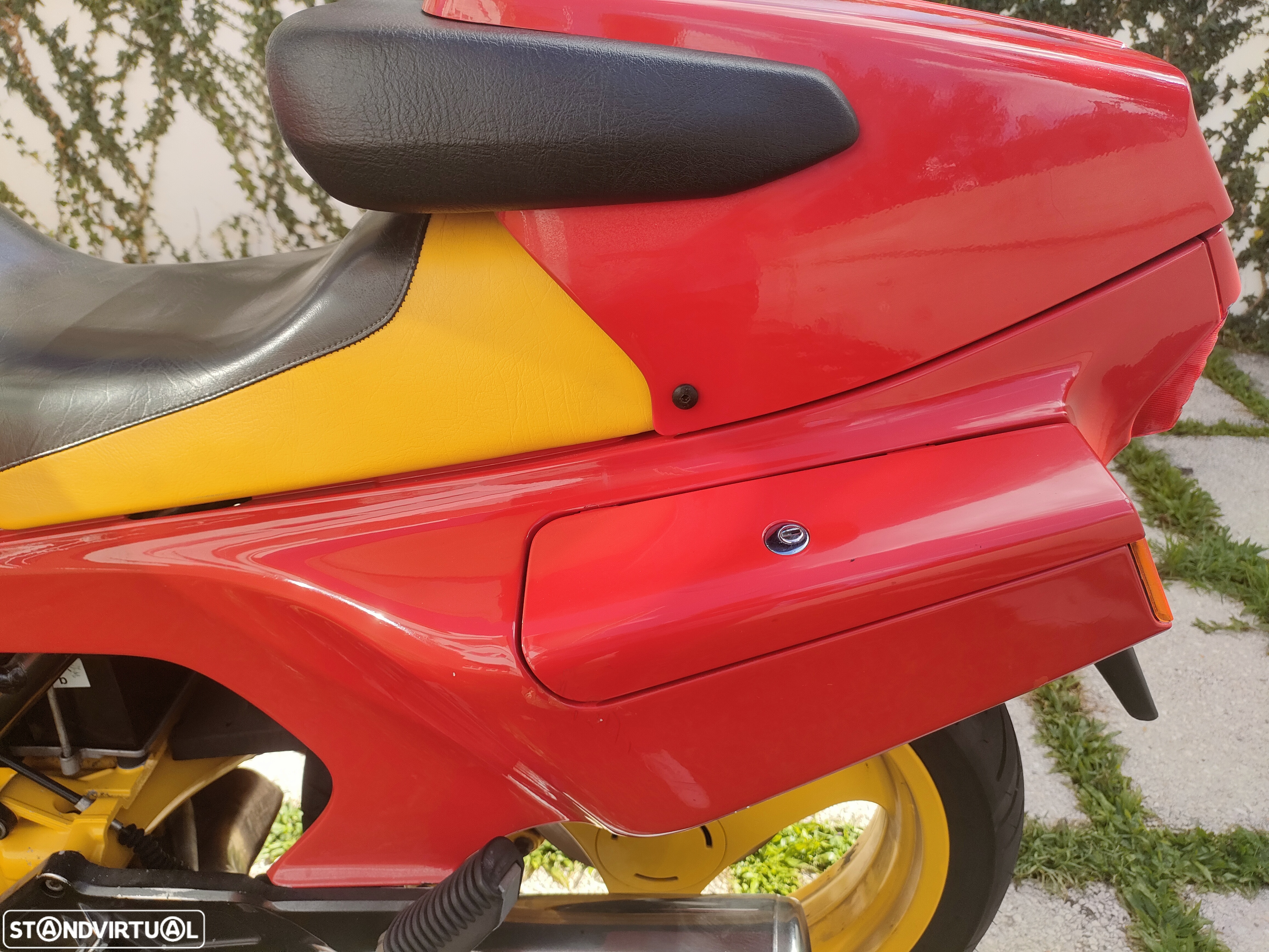 BMW K1 - 15