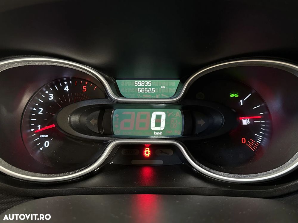 Renault TRAFIC - 11