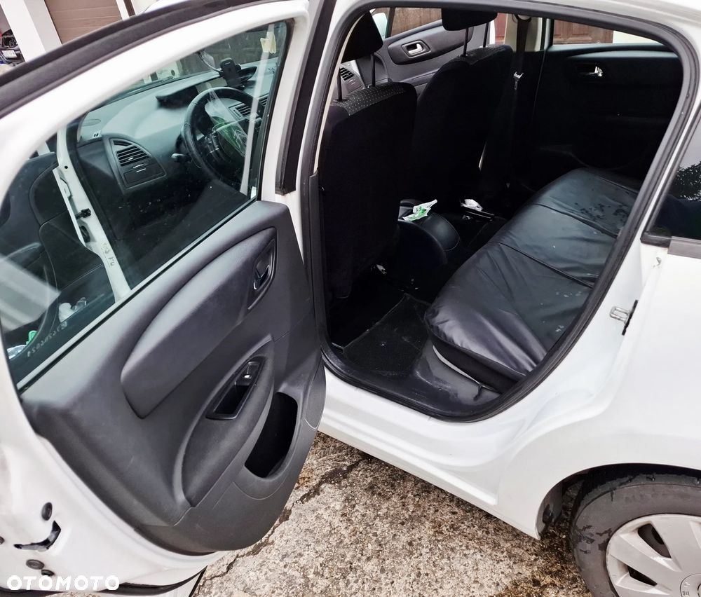 Citroën C4 1.6 16V Magic - 11