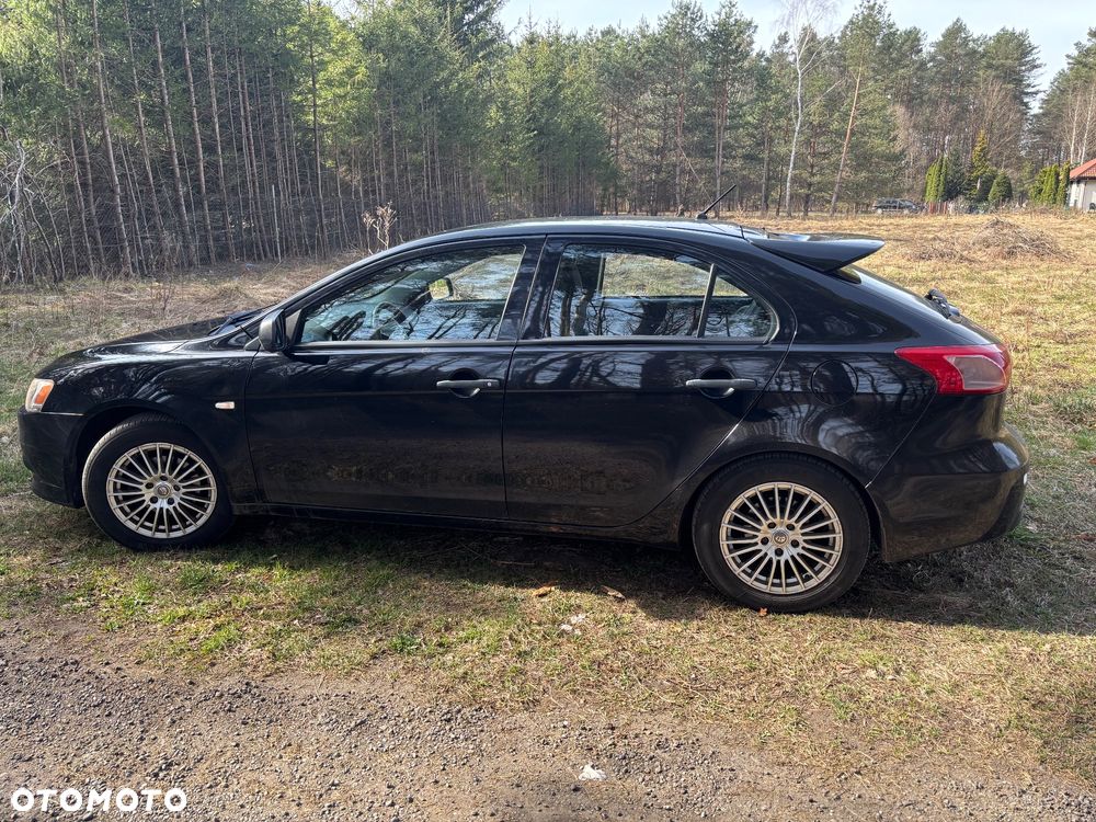 Mitsubishi Lancer 1.6 Inform - 13