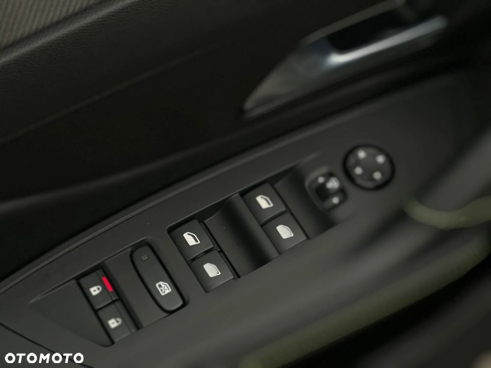 Peugeot 408 1.2 PureTech mHEV GT S&S e-DSC6 - 10