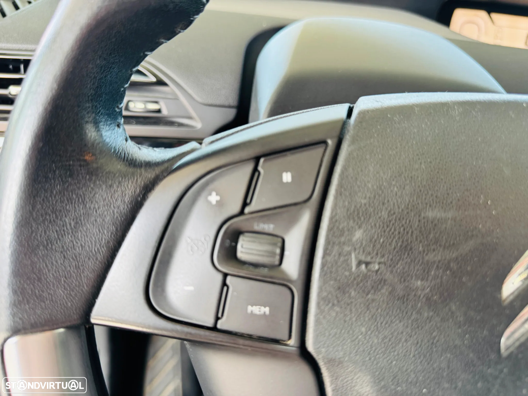 Citroën C4 Picasso 1.6 e-HDi Exclusive - 27