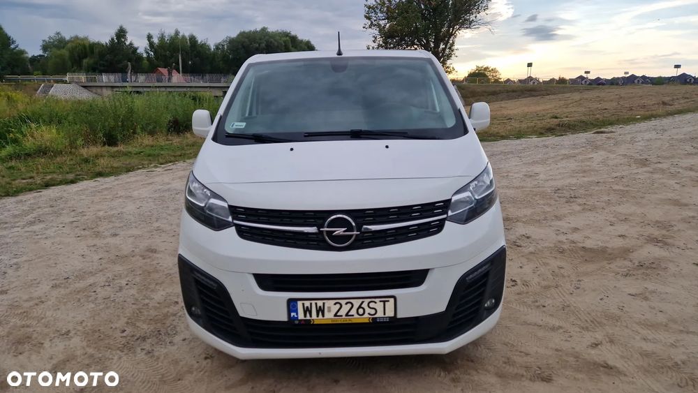 Opel Vivaro - 8