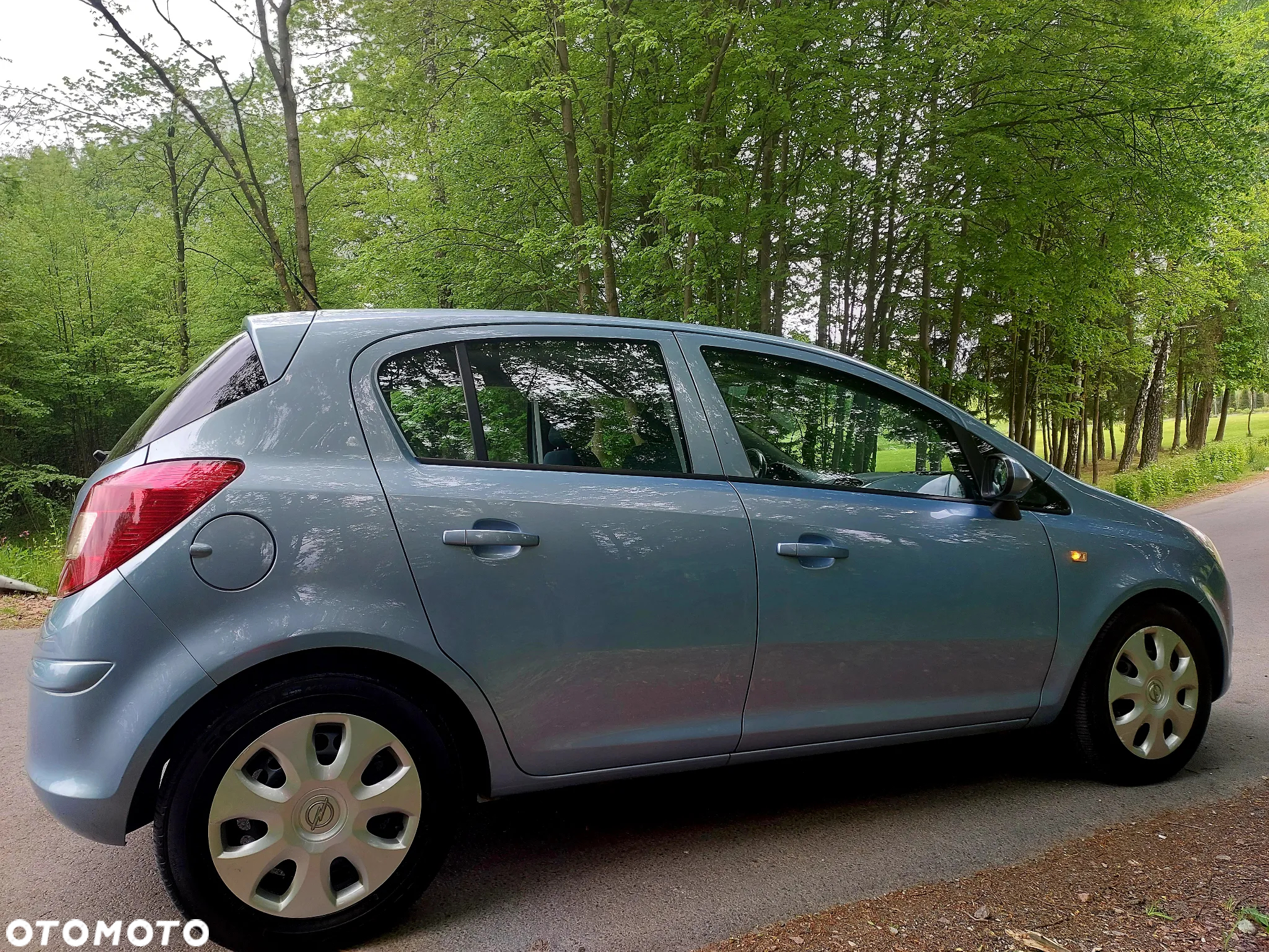 Opel Corsa 1.2 16V Essentia - 3