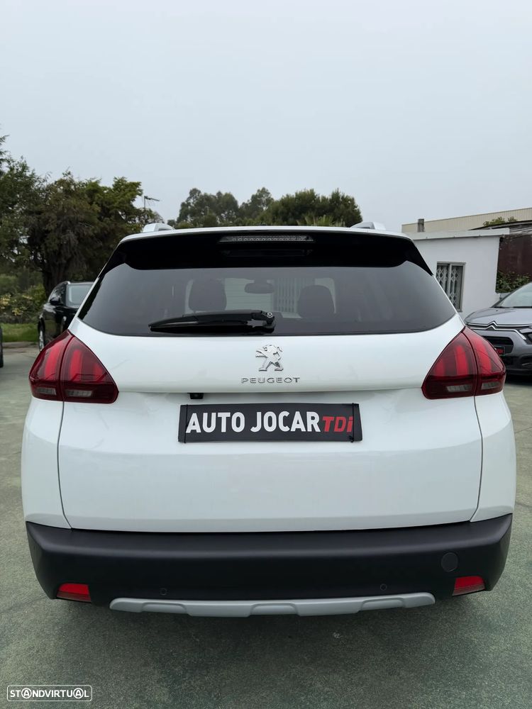 Peugeot 2008 PureTech 130 Stop&Start EAT6 Allure — fotografia 6