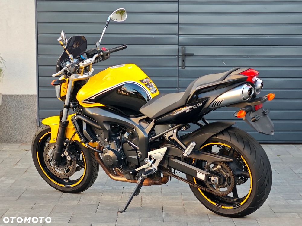 Yamaha FZ6 - 3