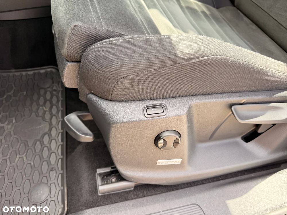 Volkswagen Touran 1.5 TSI EVO Highline DSG - 22
