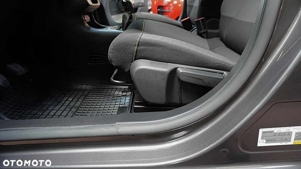 Citroën C3 1.2 PureTech Shine - 20