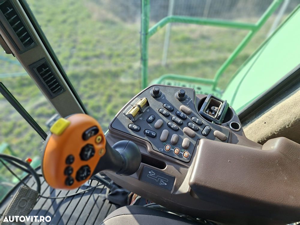 John Deere 9880STS - 9