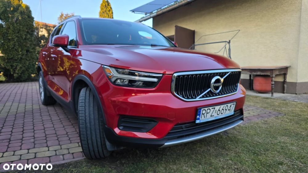 Volvo XC 40 T5 AWD Geartronic Momentum Pro - 1