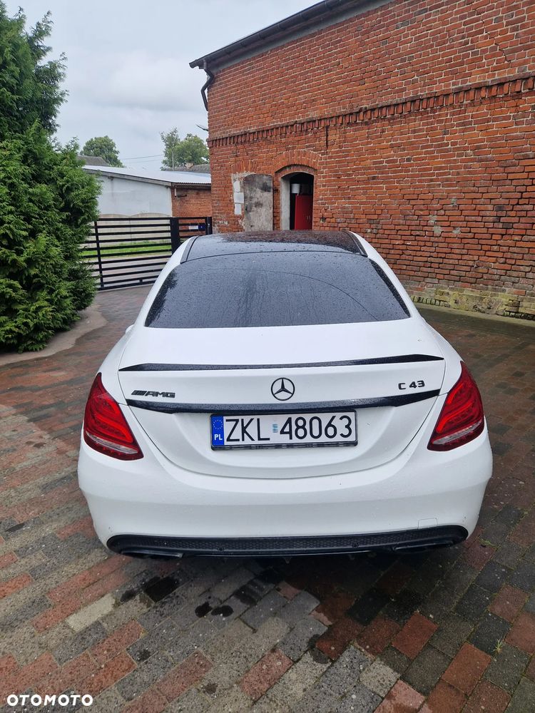 Mercedes-Benz Klasa C AMG 43 4-Matic - 3