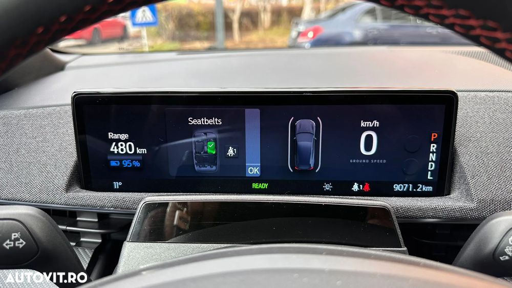 Ford Mustang Mach-E - 13