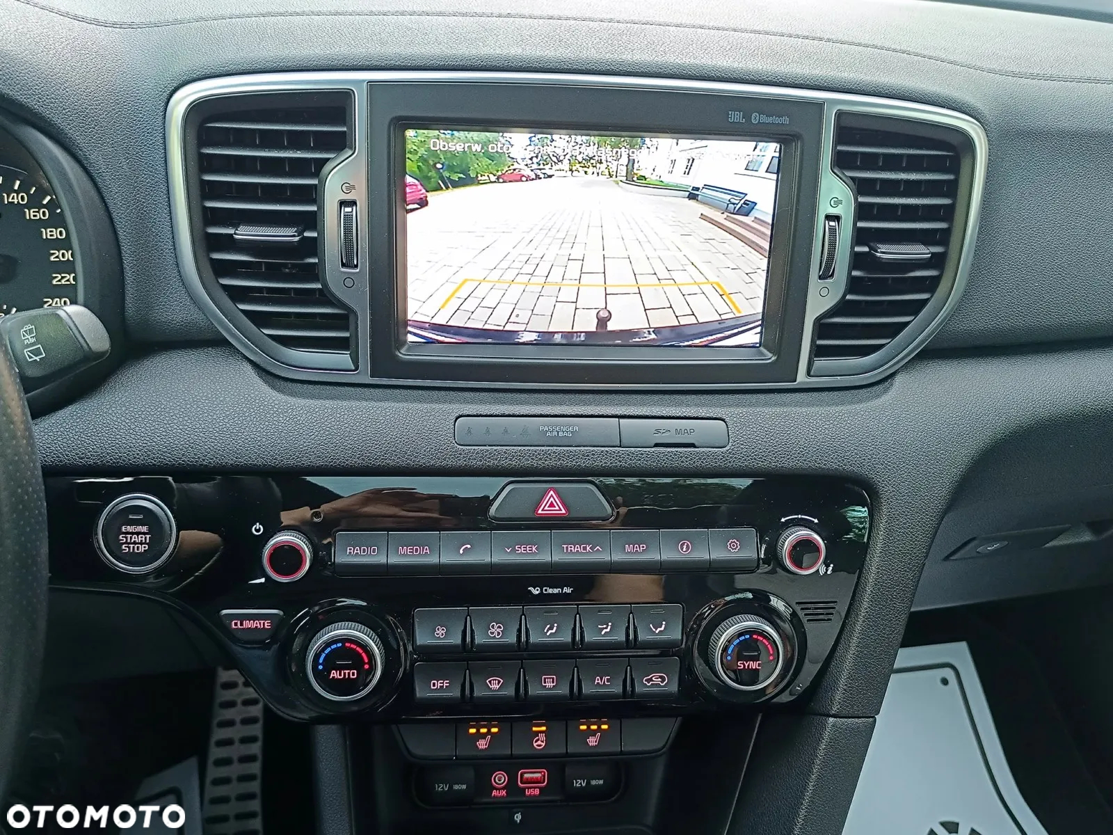 Kia Sportage 2.0 CRDI 4WD Automatik Dream-Team Edition - 29