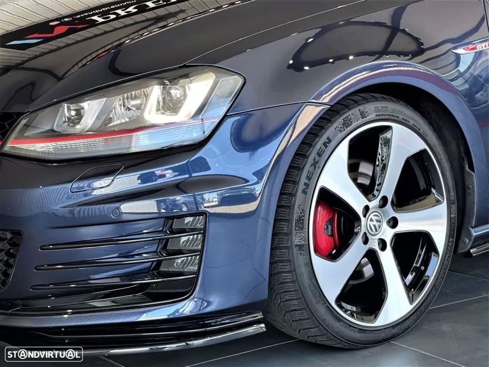 VW Golf 2.0 TSi GTi DSG - 35