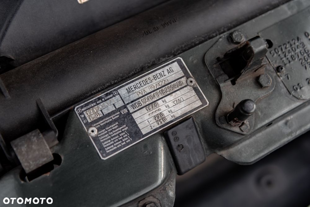 Mercedes-Benz W124 (1984-1993) - 34