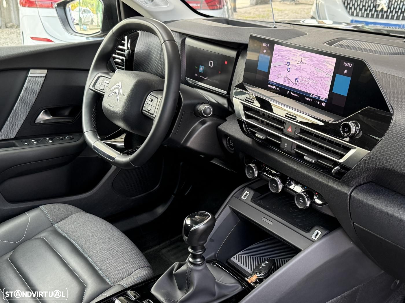 Citroën C4 1.2 PureTech Shine - 42