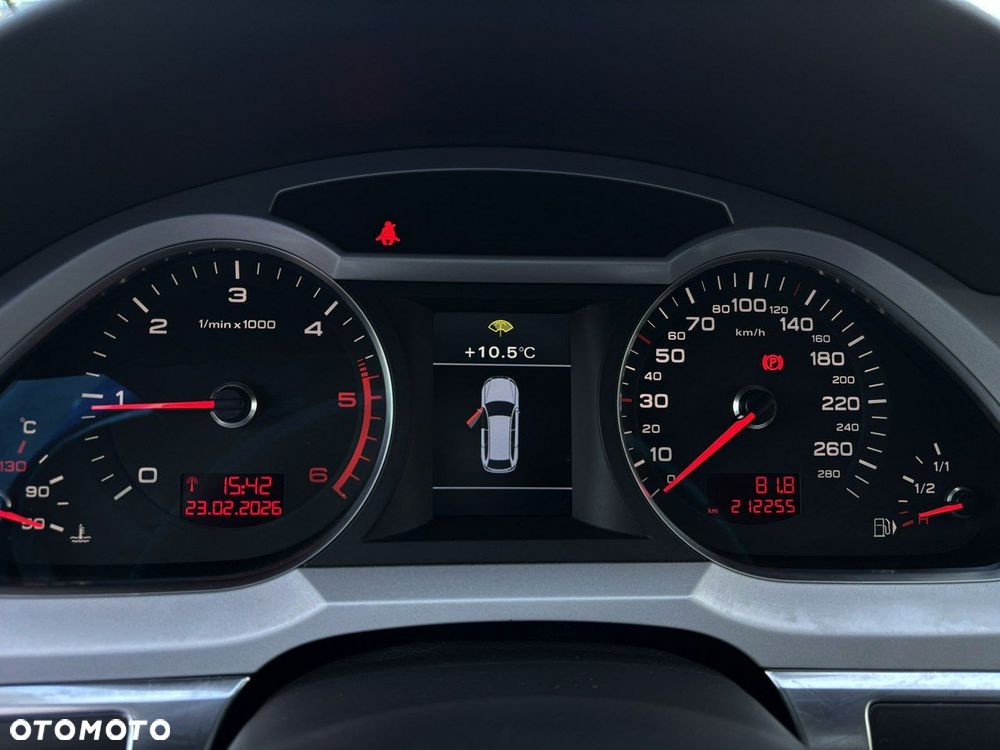 Audi A6 Avant - 16