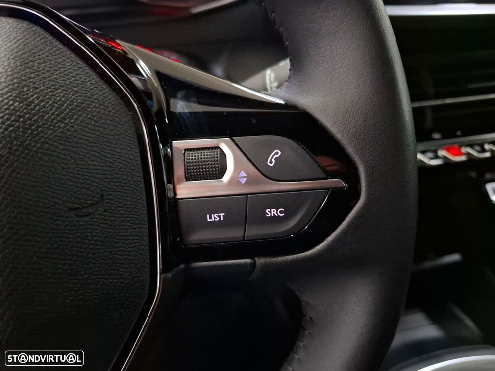 Peugeot 2008 1.2 PureTech Style — fotografia 16