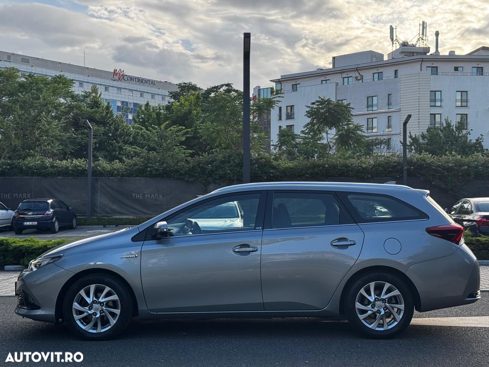 Toyota Auris 1.8 L VVT-i Luna - 19