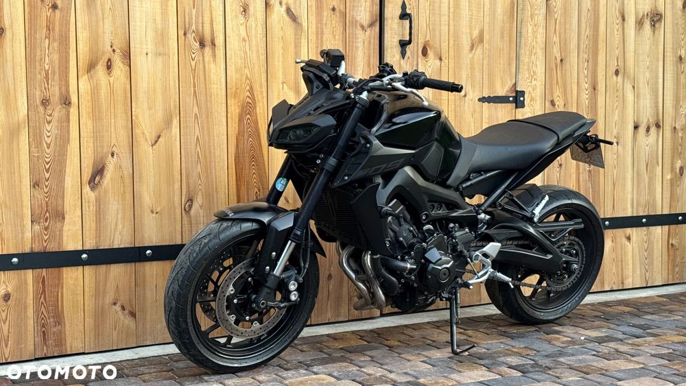 Yamaha MT - 6