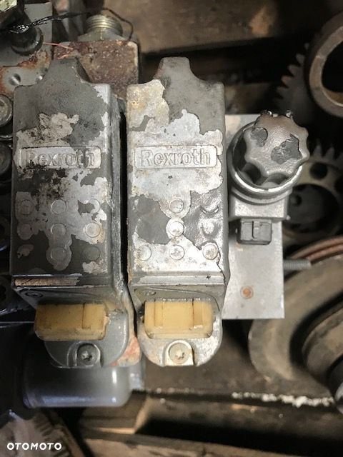 Fendt [Nowy Model] - Rozdzielacz - 2