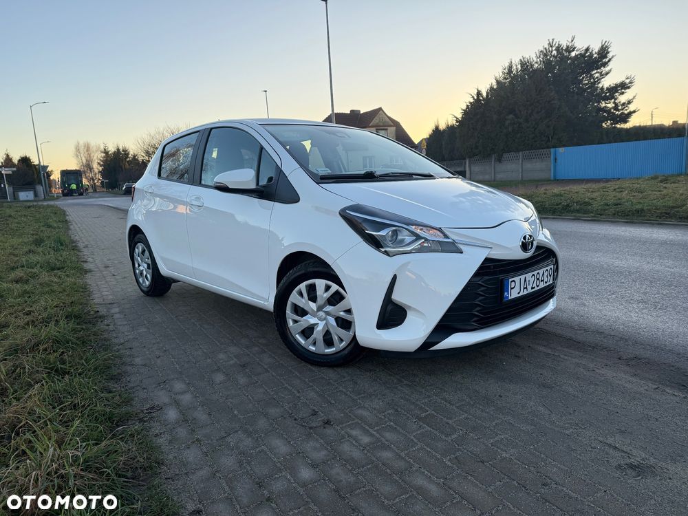 Toyota Yaris 1.0 Premium - 21