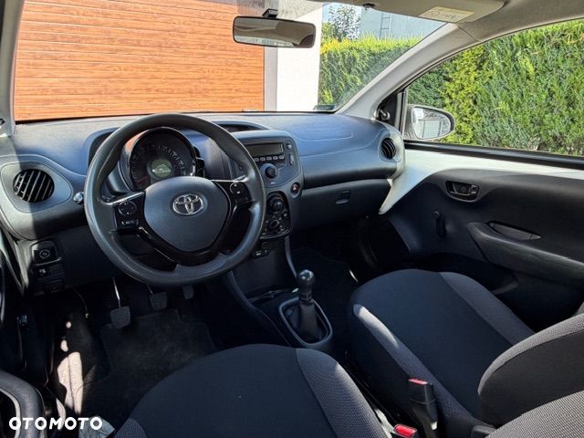 Toyota Aygo x - 13