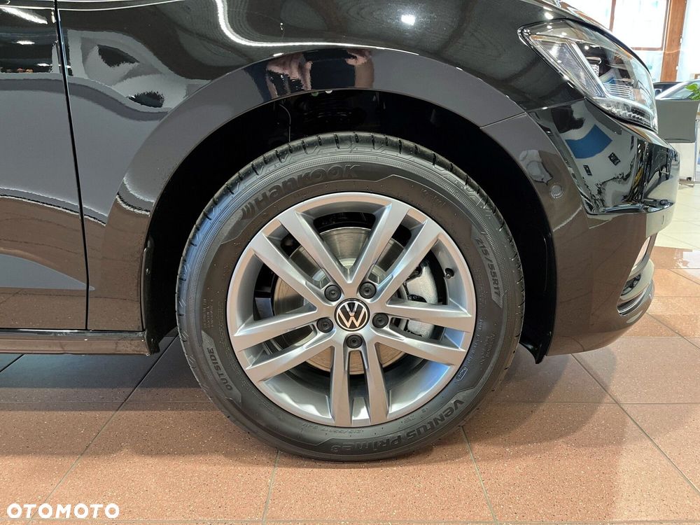 Volkswagen Touran - 37