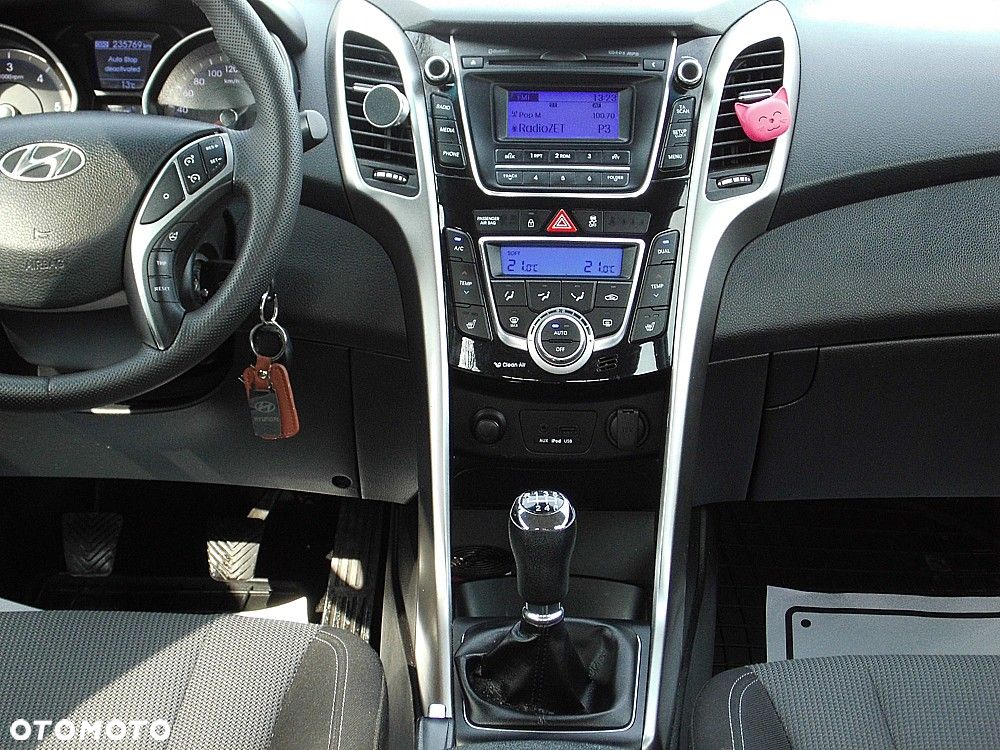 Hyundai i30 1.6 CRDi Fifa World Cup Edition - 14