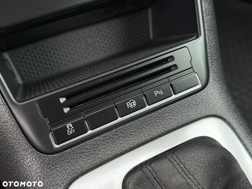 Volkswagen Tiguan - 22