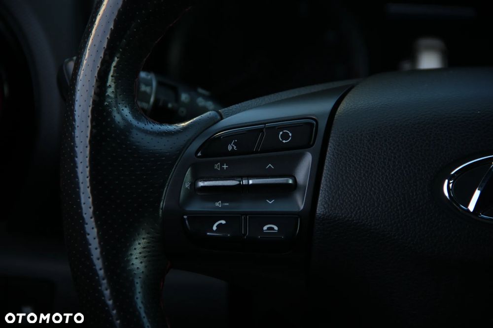 Hyundai Kona 1.6 T-GDI DCT 4WD Premium - 22