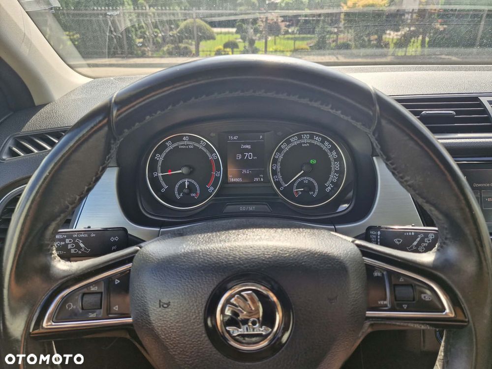 Skoda Fabia 1.0 TSI Ambition DSG - 25