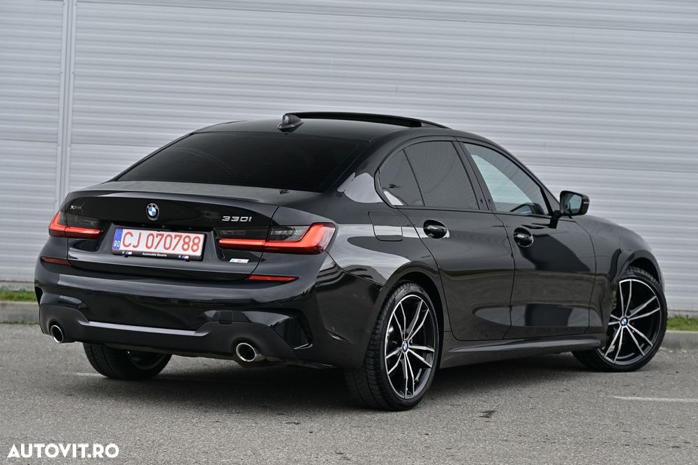 BMW Seria 3 330i xDrive Aut. M Sport - 4