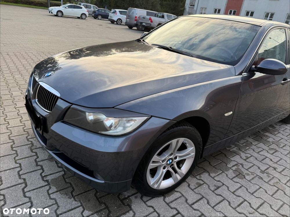 BMW Seria 3 318d - 25