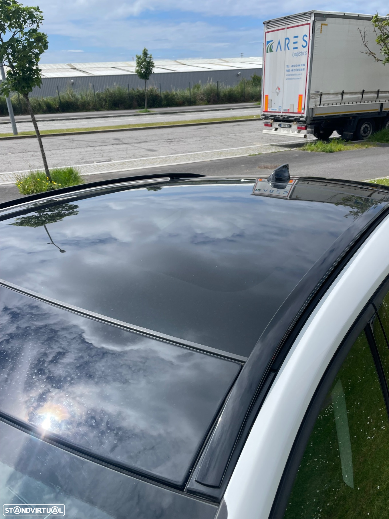 Jaguar E-Pace 2.0 i4D R-Dynamic S AWD Aut. - 17