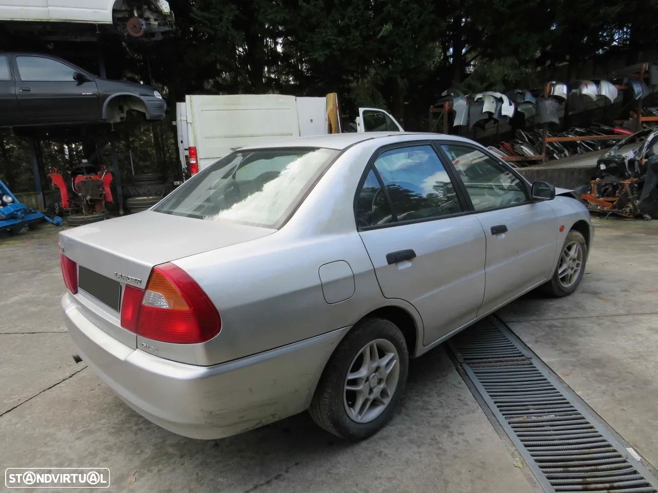 Mitsubishi Lancer VI 1.3 (75cv) de 2000 - Peças Usadas (8144) - 4